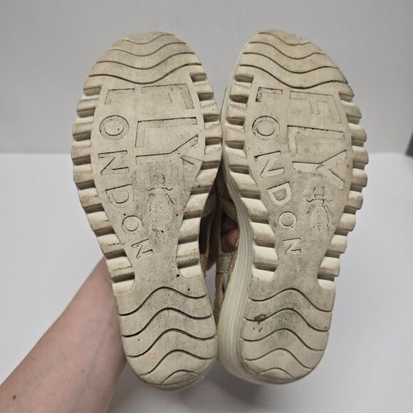 Fly London Yadi Wedge Sandals Metallic Leather Women's 7.5 - Picture 7 of 8